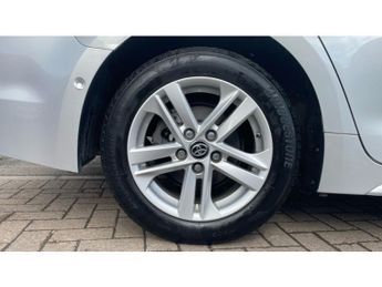 Toyota Corolla 1.8 VVT-i Hybrid Icon Tech 5dr CVT Hybrid Estate