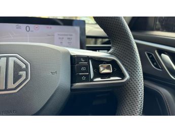 MG HS 1.5 T-GDI Trophy 5dr DCT Petrol Hatchback