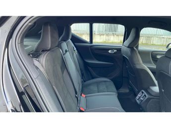 Volvo XC40 2.0 B4P Plus Dark 5dr Auto Petrol Estate