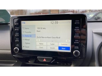 Toyota Yaris 1.5 Hybrid Design 5dr CVT Hybrid Hatchback