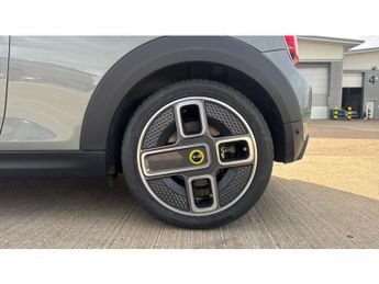 MINI Hatchback 135kW Cooper S Level 2 33kWh 3dr Auto Electric Hatchback