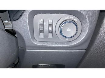 Vauxhall Corsa 100kW Yes 50kWh 5dr Auto Electric Hatchback