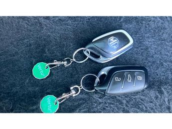 MG HS 1.5 T-GDI Trophy 5dr DCT Petrol Hatchback