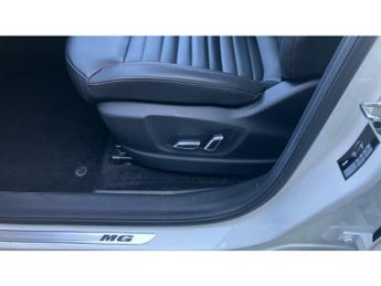 MG HS 1.5 T-GDI Trophy 5dr DCT Petrol Hatchback