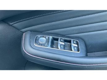 MG HS 1.5 T-GDI Trophy 5dr DCT Petrol Hatchback