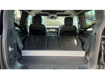Land Rover Defender 3.0 D250 X-Dynamic SE 90 3dr Auto Diesel Estate
