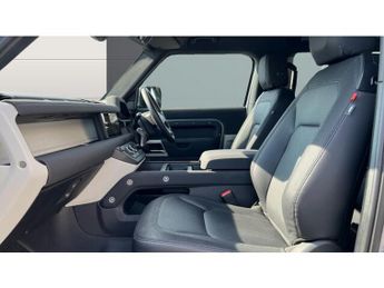 Land Rover Defender 3.0 D250 X-Dynamic SE 90 3dr Auto Diesel Estate