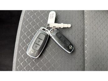 Nissan Juke 1.0 DiG-T N-Connecta 5dr DCT Petrol Hatchback