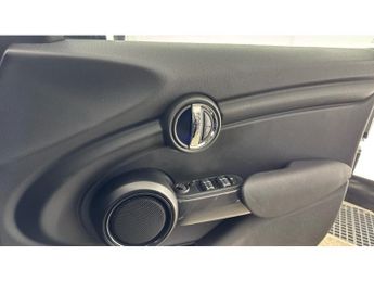 MINI Hatchback 1.5 Cooper Classic II 5dr Auto Petrol Hatchback