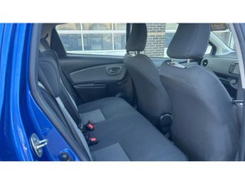 Toyota Yaris 1.5 Hybrid Icon Tech 5dr CVT Hybrid Hatchback