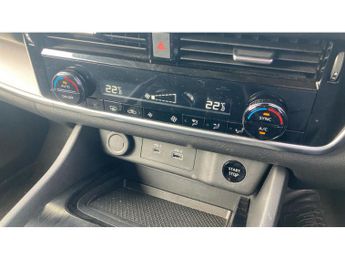 Nissan X-Trail 1.5 E-Power E-4orce 213 Acenta Prem 5dr 7 St Auto Hybrid Station