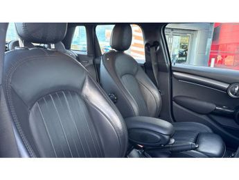 MINI Hatchback 1.5 Cooper Exclusive 5dr Auto Petrol Hatchback