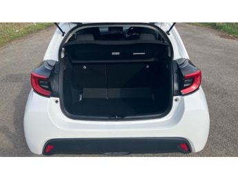 Toyota Yaris 1.5 Hybrid Design 5dr CVT Hybrid Hatchback