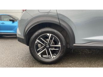 Nissan Juke 1.0 DiG-T N-Connecta 5dr DCT Petrol Hatchback