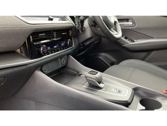 Nissan Qashqai 1.3 DiG-T MH 158 Acenta Premium 5dr Xtronic Petrol Hatchback