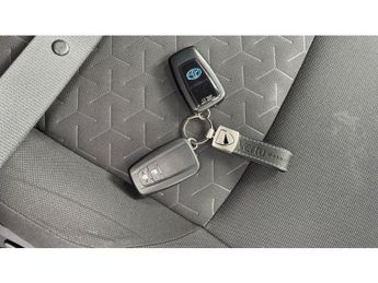 Toyota Corolla 1.8 VVT-i Hybrid Icon Tech 5dr CVT Hybrid Hatchback