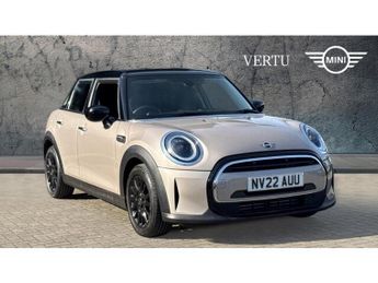 MINI Hatchback 1.5 Cooper Classic 5dr Auto [Comfort Pack] Petrol Hatchback