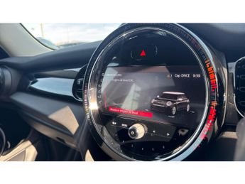 MINI Hatchback 1.5 Cooper Classic 5dr Auto [Comfort Pack] Petrol Hatchback