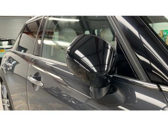 MINI Hatchback 2.0 Cooper S Exclusive II 5dr Auto [Comfort/Nav] Petrol Hatchbac