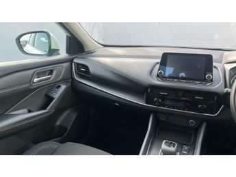 Nissan Qashqai 1.3 DiG-T MH 158 Acenta Premium 5dr Xtronic Petrol Hatchback