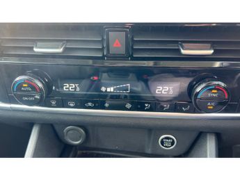 Nissan Qashqai 1.3 DiG-T MH 158 Acenta Premium 5dr Xtronic Petrol Hatchback