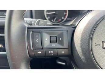 Nissan Qashqai 1.3 DiG-T MH 158 Acenta Premium 5dr Xtronic Petrol Hatchback