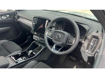 Volvo XC40 2.0 B4P Ultimate Dark 5dr Auto Petrol Estate