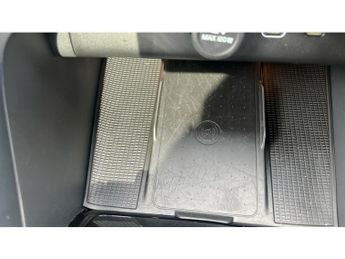 Volvo XC40 2.0 B4P Ultimate Dark 5dr Auto Petrol Estate