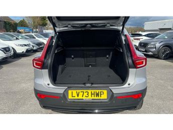 Volvo XC40 2.0 B4P Ultimate Dark 5dr Auto Petrol Estate