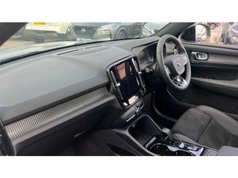 Volvo XC40 2.0 B4P Ultimate Dark 5dr Auto Petrol Estate