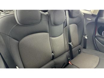 MINI Hatchback 1.5 Cooper Classic 5dr Auto Petrol Hatchback