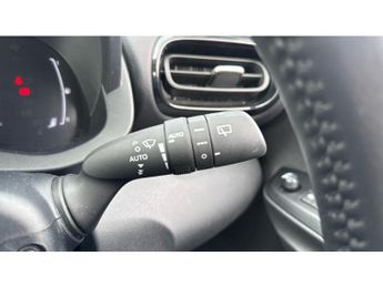 Toyota Yaris Cross 1.5 Hybrid Icon 5dr CVT Hybrid Estate