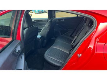 Ford Focus 1.5 EcoBlue ST-Line Vignale 5dr Auto Diesel Hatchback