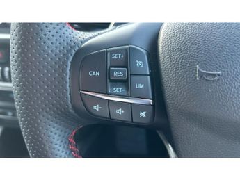 Ford Focus 1.5 EcoBlue ST-Line Vignale 5dr Auto Diesel Hatchback