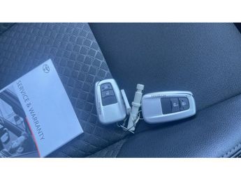 Toyota C-HR 1.8 Hybrid Design 5dr CVT Hybrid Hatchback