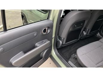 Hyundai INSTER 85kW 02 49kWh 5dr Auto Electric Hatchback