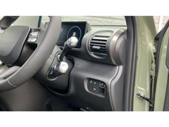 Hyundai INSTER 85kW 02 49kWh 5dr Auto Electric Hatchback