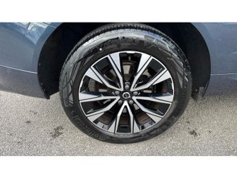 Volvo XC60 2.0 B4P Plus Dark 5dr Geartronic Petrol Estate