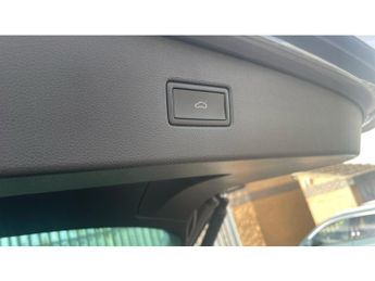 Volkswagen Tiguan 2.0 TDI R-Line 5dr DSG Diesel Estate
