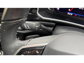 Volkswagen T-Roc 1.5 TSI R-Line 5dr DSG Petrol Hatchback