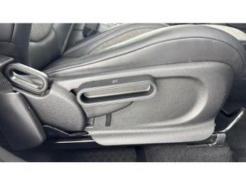 MINI Countryman 1.5 Cooper 5dr Auto [Chili/Media Pack XL] Petrol Hatchback