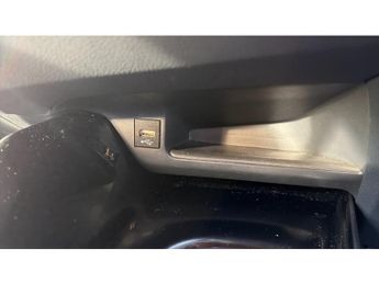 Toyota C-HR 1.8 Hybrid Design 5dr CVT Hybrid Hatchback