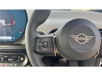 MINI Cooper 135kW E Exclusive [Level 1] 41kWh 3dr Auto Electric Hatchback