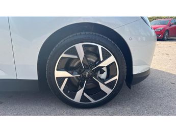 MINI Cooper 135kW E Exclusive [Level 1] 41kWh 3dr Auto Electric Hatchback