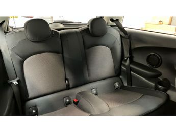 MINI Hatchback 1.5 Cooper Classic 3dr Auto Petrol Hatchback