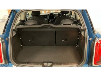 MINI Hatchback 1.5 Cooper Classic 3dr Auto Petrol Hatchback