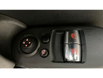 MINI Hatchback 1.5 Cooper Classic 3dr Auto Petrol Hatchback