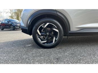 Nissan Juke 1.6 Hybrid N-Connecta 5dr Auto Hybrid Hatchback