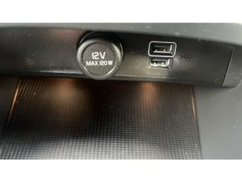 Volvo XC40 1.5 T3 [163] R DESIGN 5dr Geartronic Petrol Estate