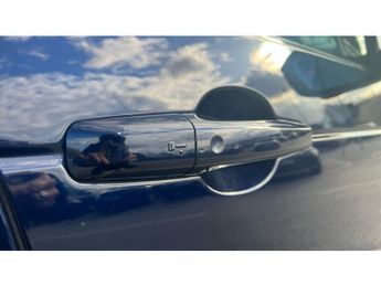 Land Rover Discovery 3.0 D300 R-Dynamic SE 5dr Auto Diesel Station Wagon